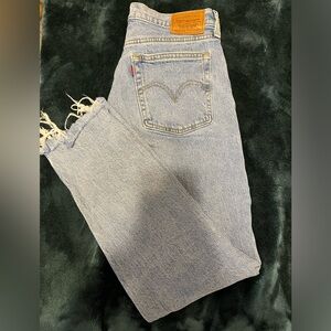 Levi’s wedgie icon fit ankle jeans